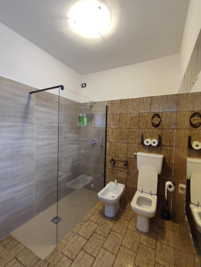 Ca Di Me Villa La Morra Bagian luar foto