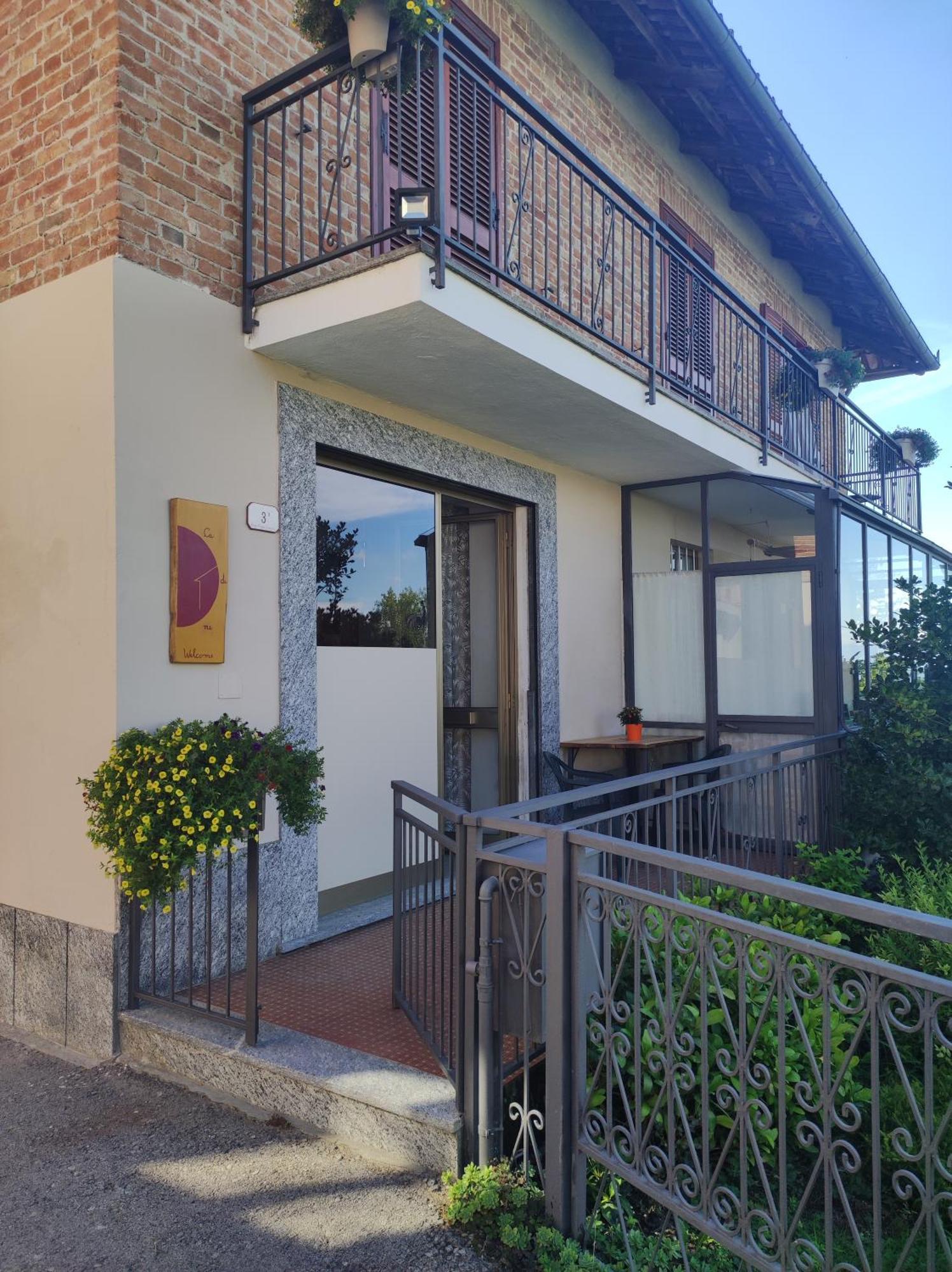 Ca Di Me Villa La Morra Ruang foto